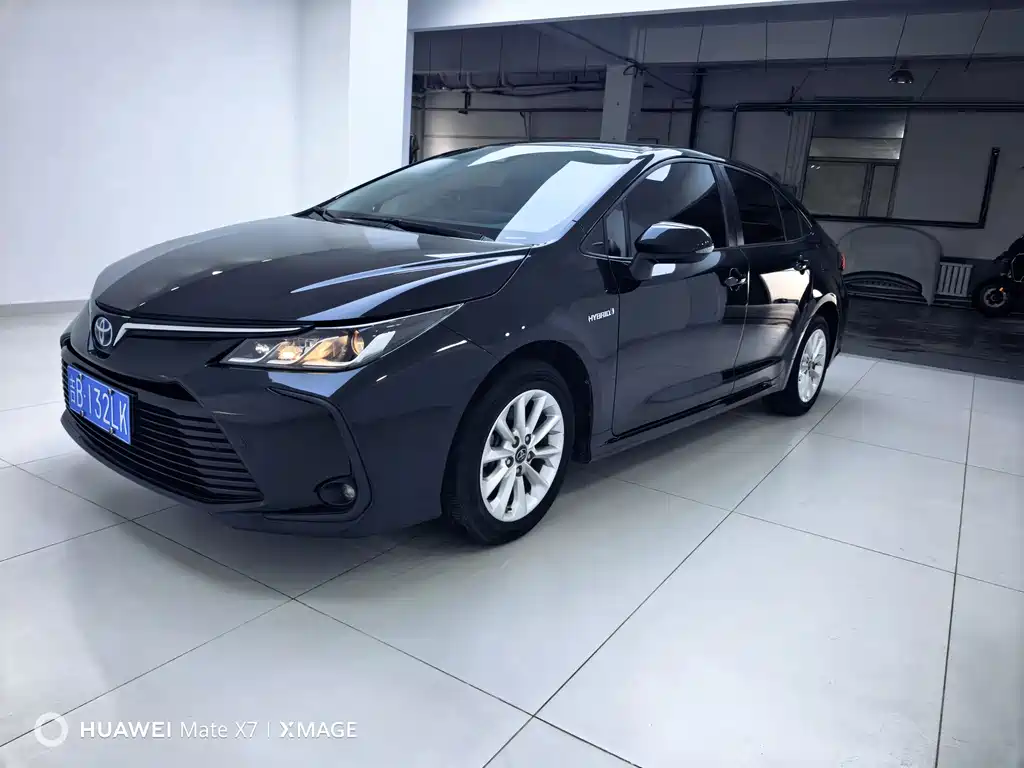 Toyota Corolla фото 6