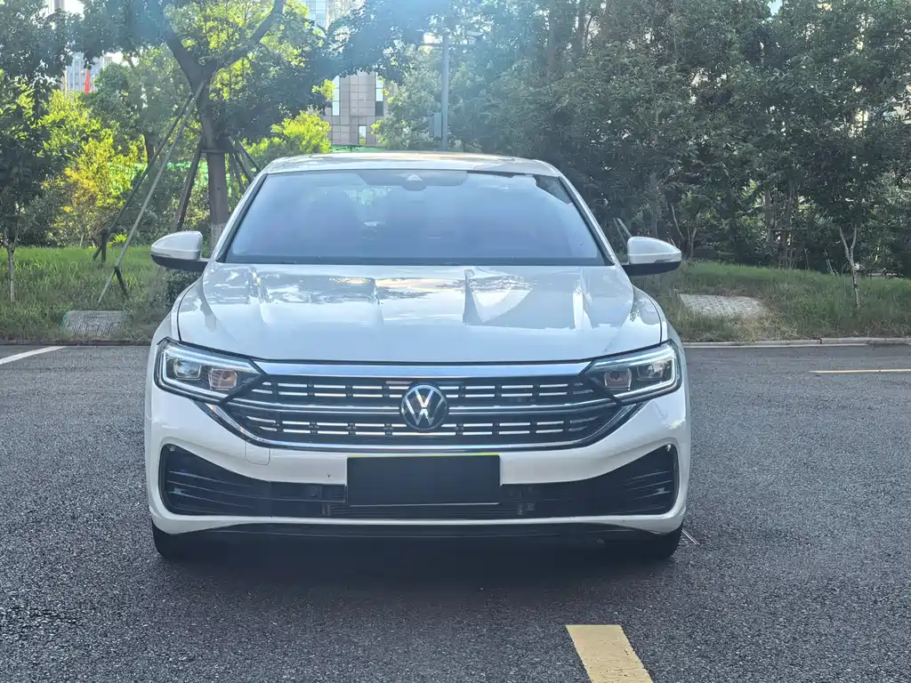 Volkswagen Sagitar фото 2
