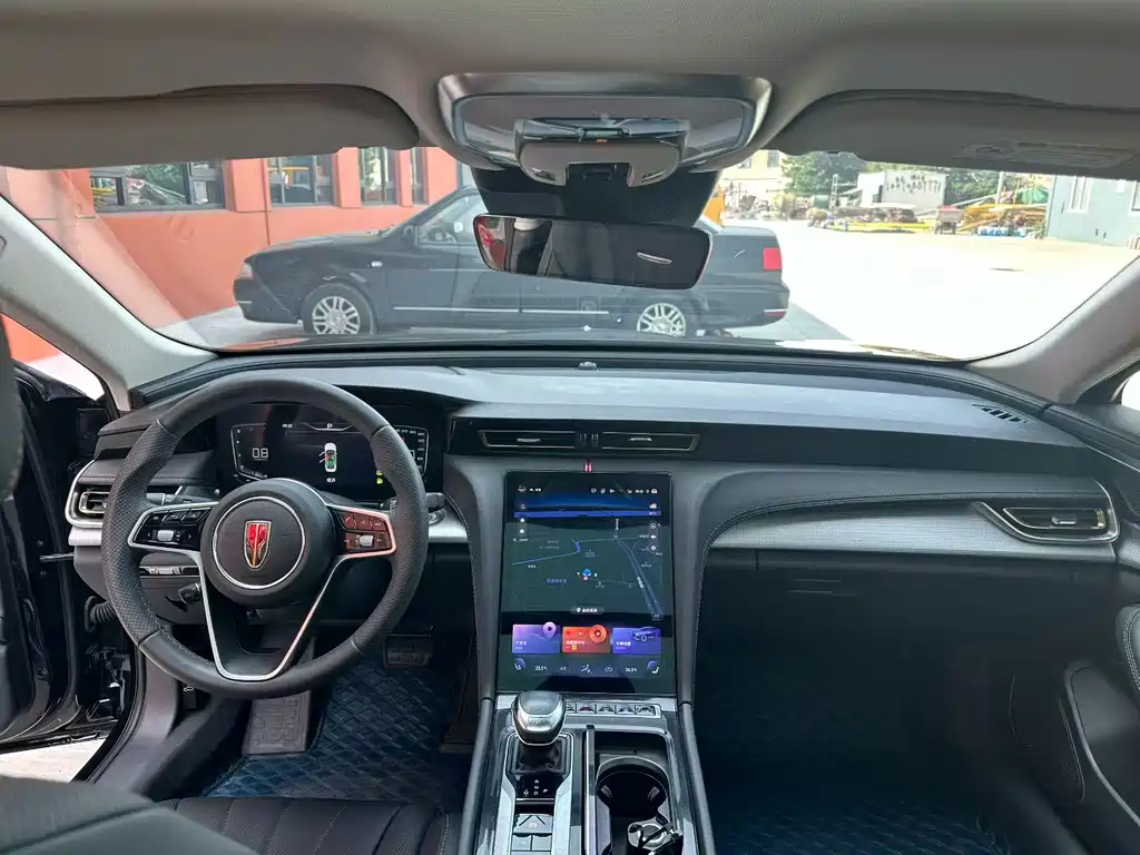Hongqi H5 фото 3
