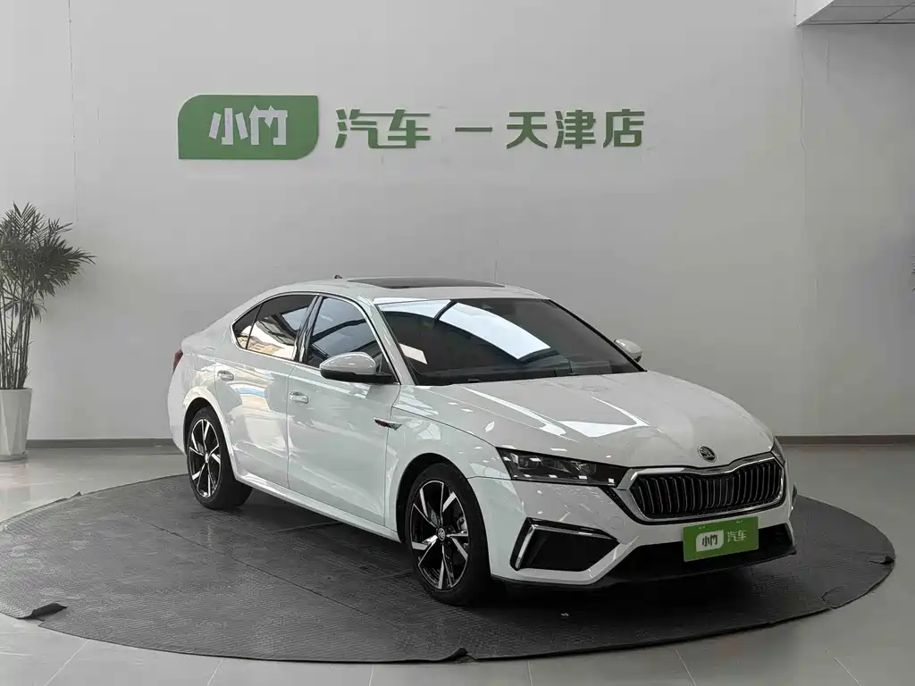 Skoda Octavia фото 7