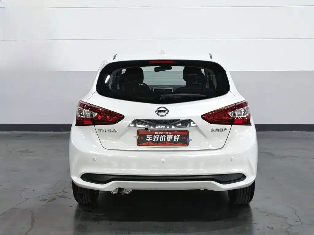 Nissan TIIDA фото 4