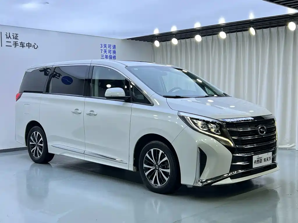 GAC Trumpchi M8 фото 2