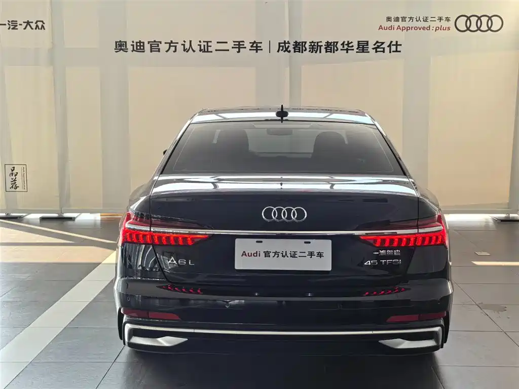 Audi A6L фото 3
