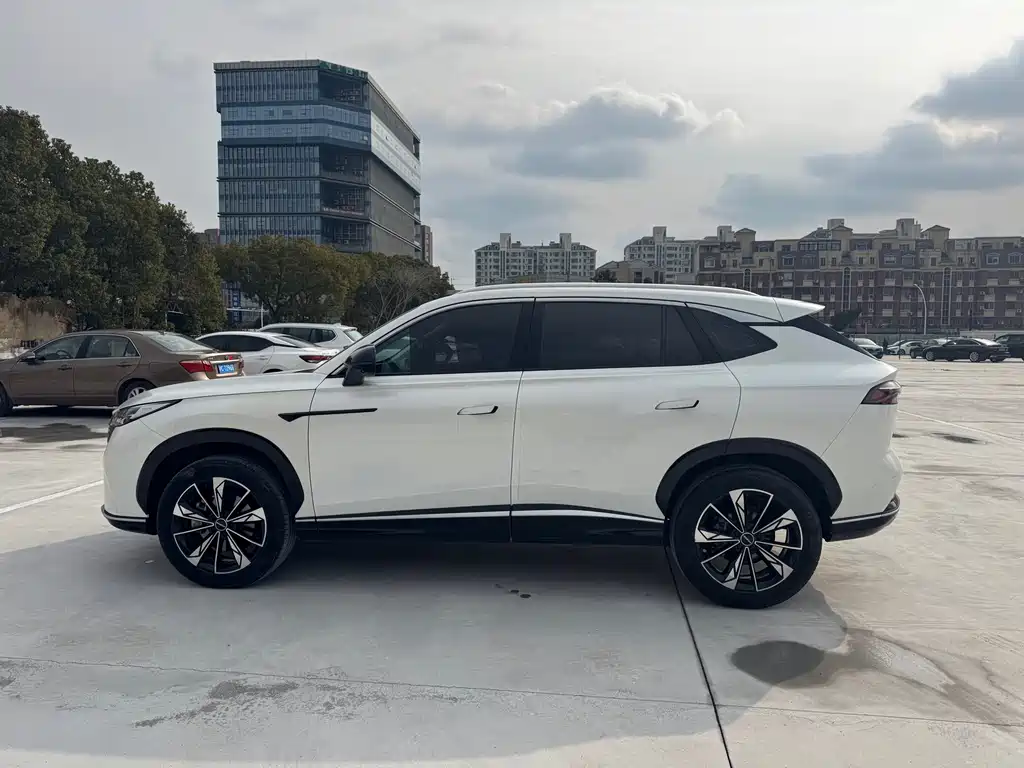 Roewe RX5 фото 7