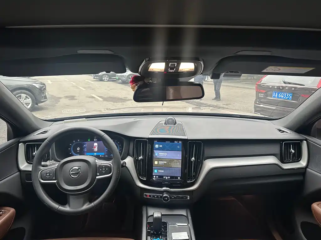 Volvo XC60 фото 10