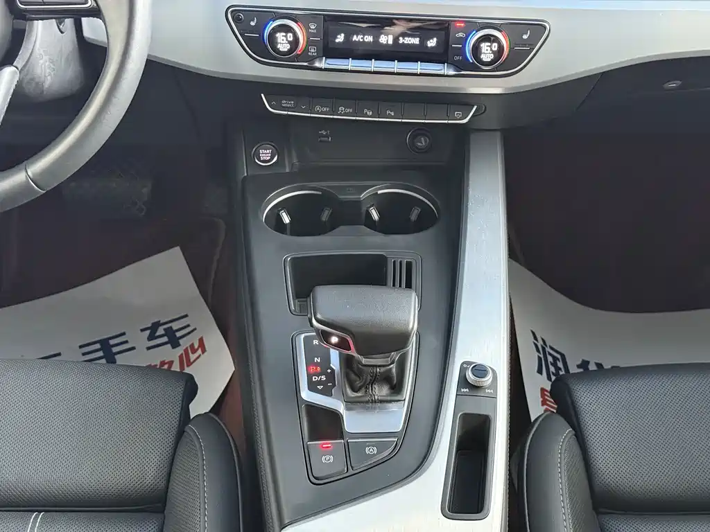 Audi A4L фото 12