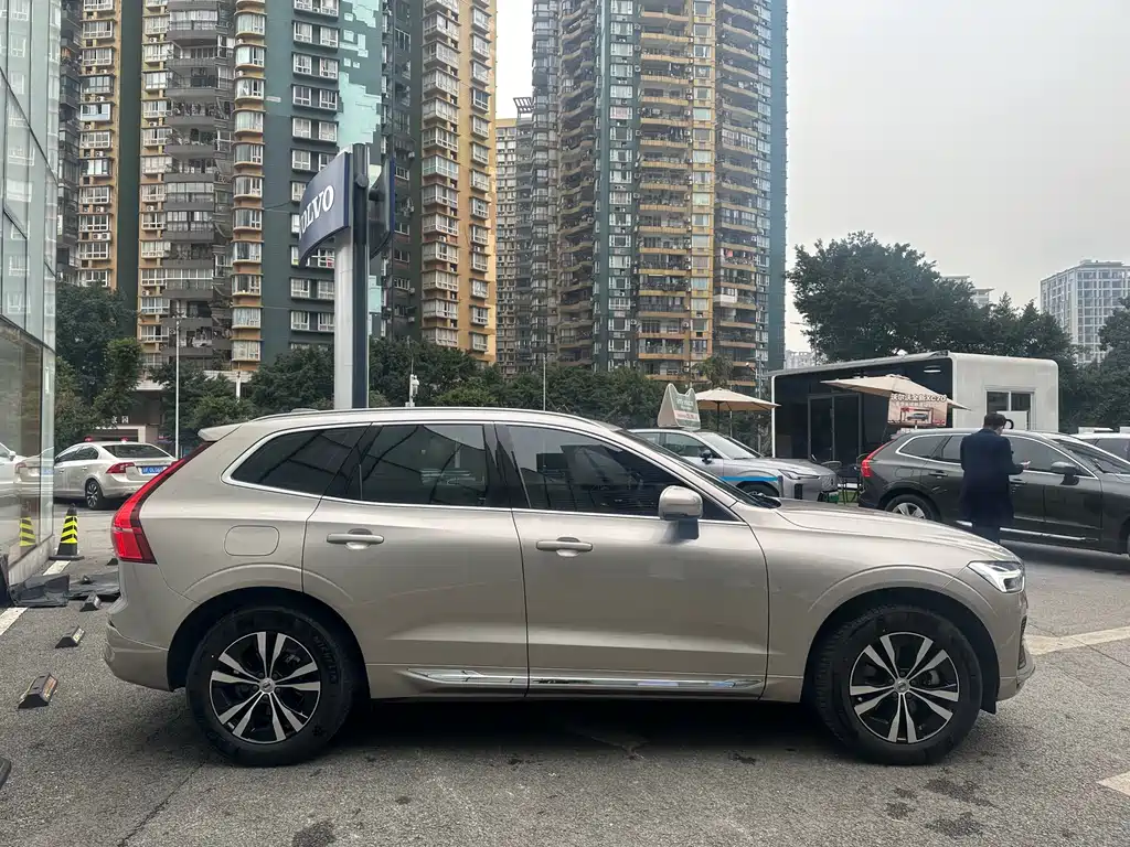Volvo XC60 фото 4