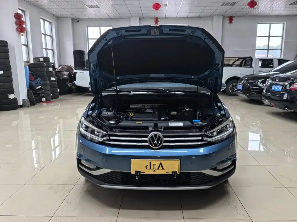 Volkswagen Touran фото 7