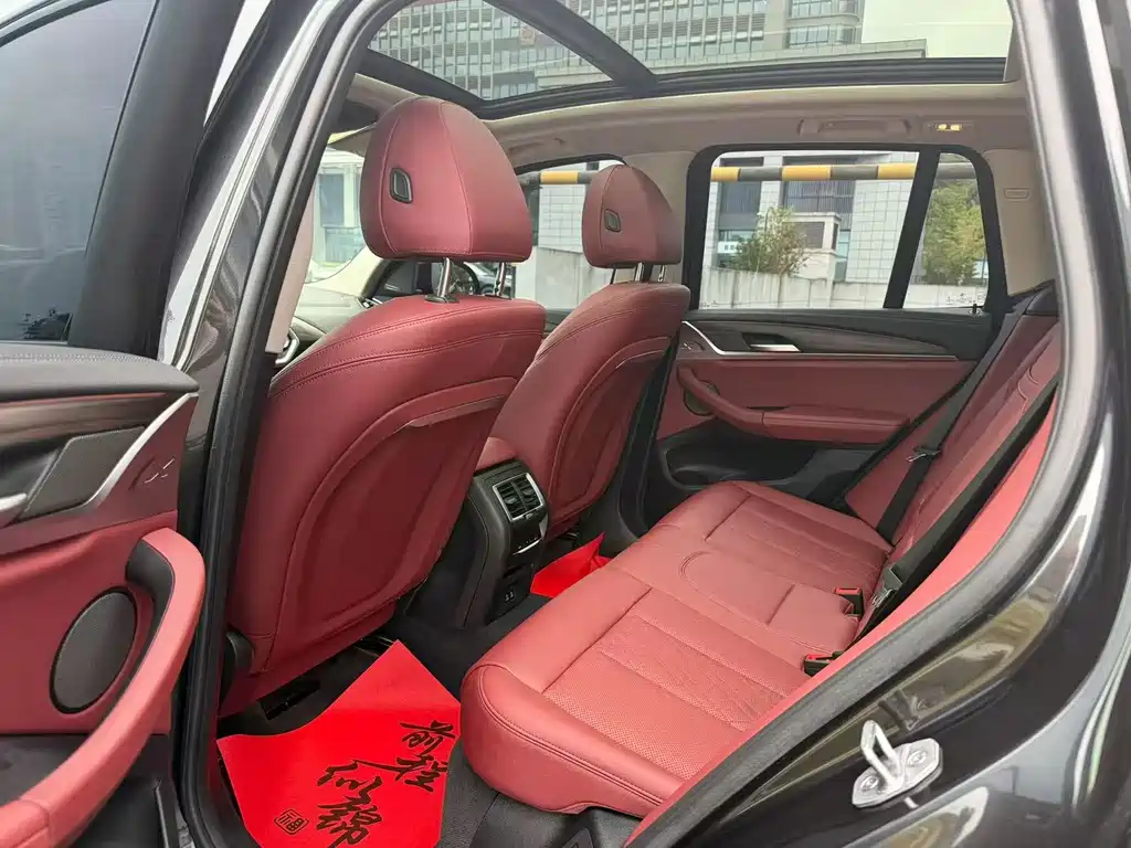 BMW X3 фото 6