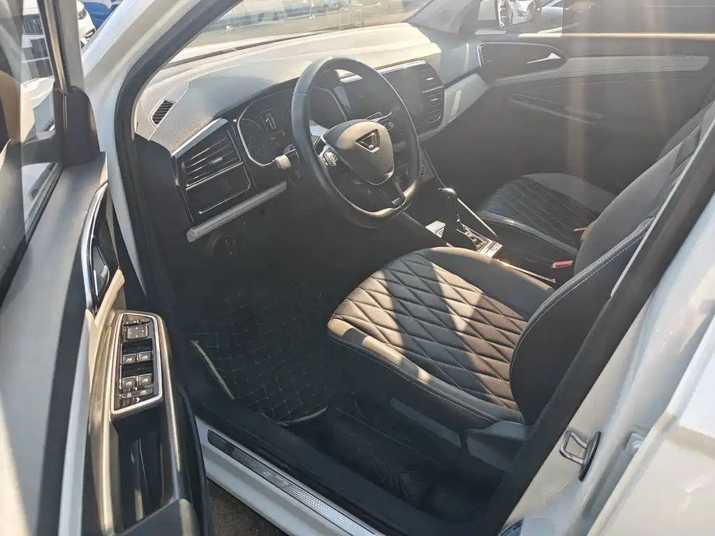 Jetta VS7 фото 4