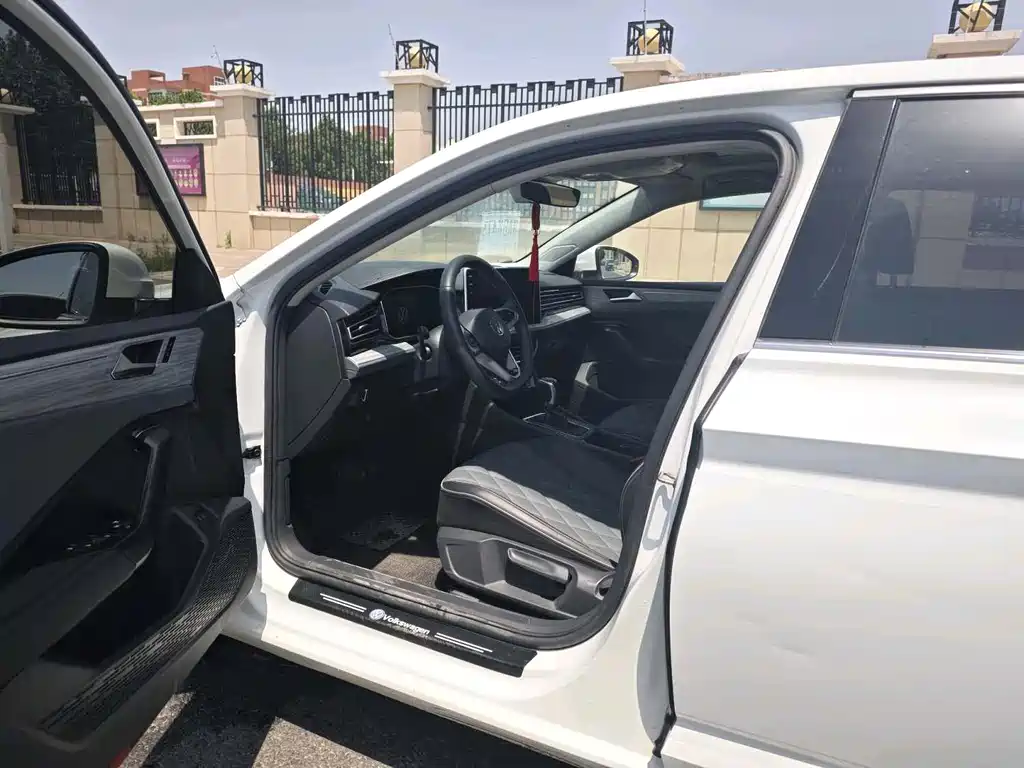 Volkswagen Sagitar фото 4