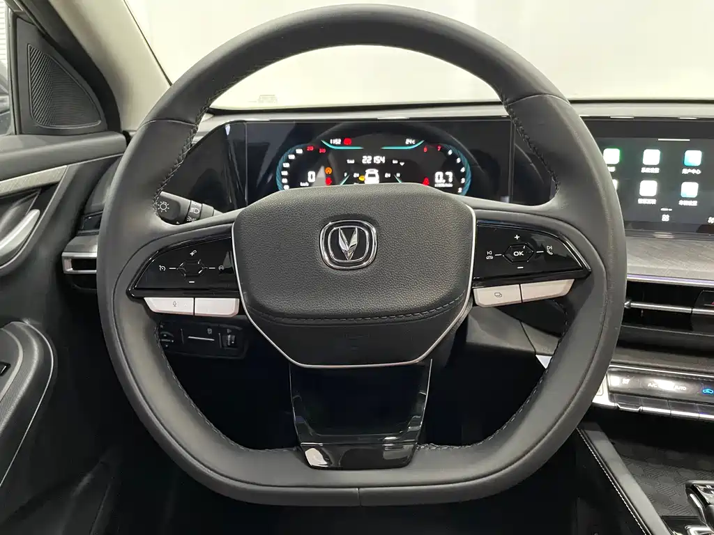 Changan Eado фото 7