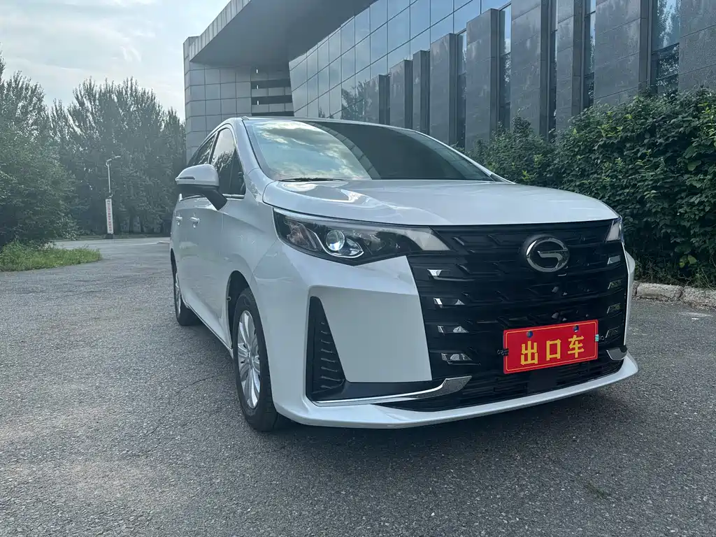 GAC Trumpchi M6 фото 3