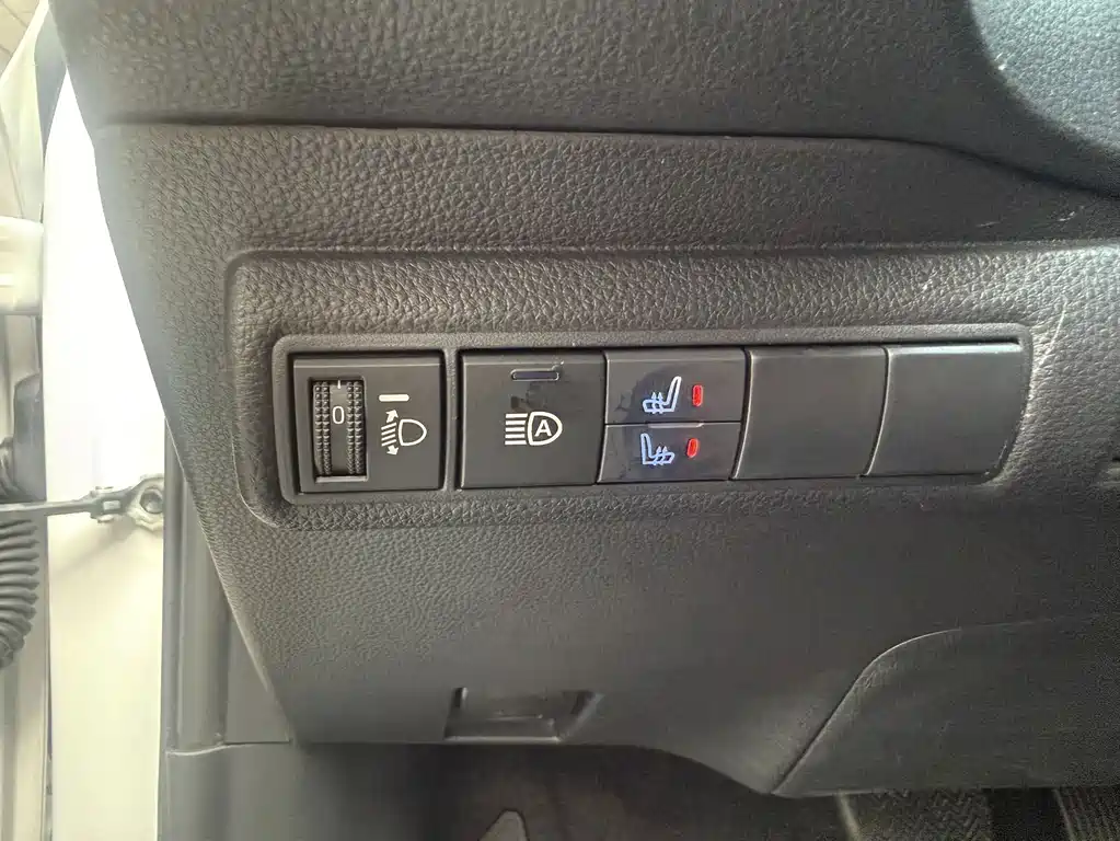Toyota Corolla фото 8