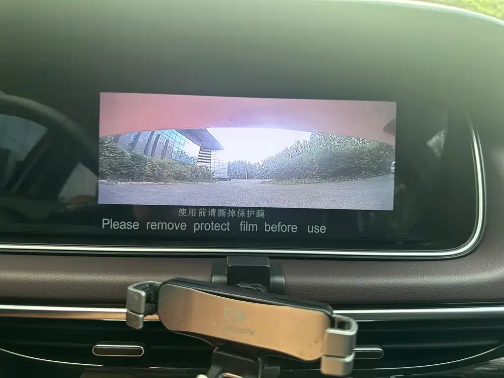 GAC Trumpchi M6 фото 9