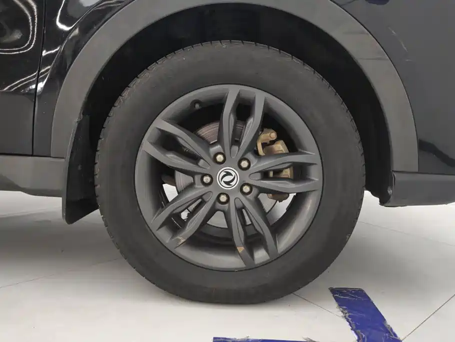 Dongfeng Fengon Fengon 580 фото 6