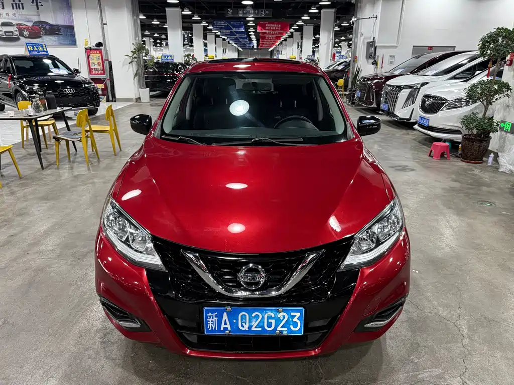 Nissan TIIDA 2022 — фото автомобиля