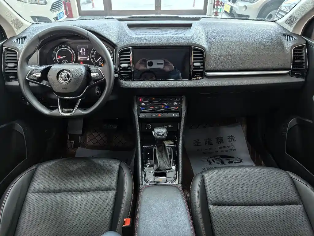 Skoda Karoq фото 7