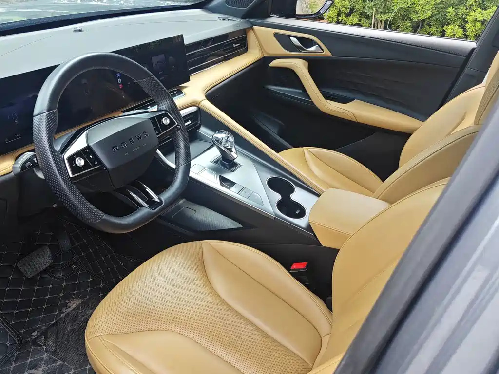 Roewe RX5 фото 5