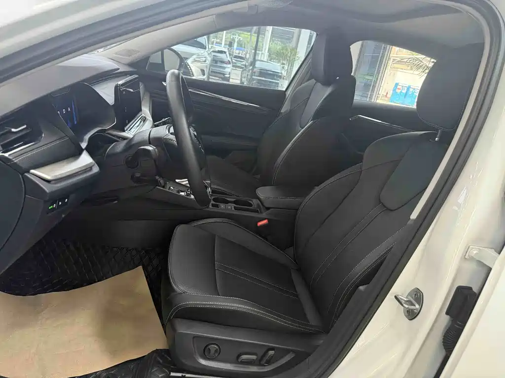 Skoda Octavia фото 9