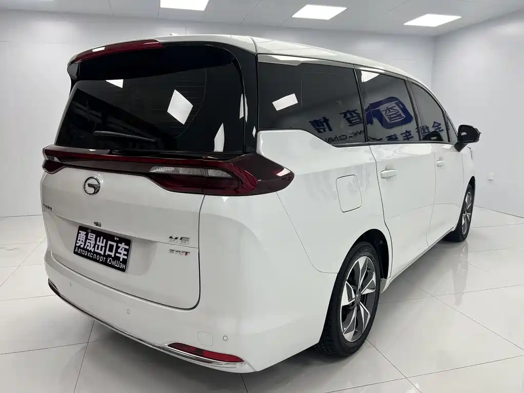 GAC Trumpchi M6 фото 6