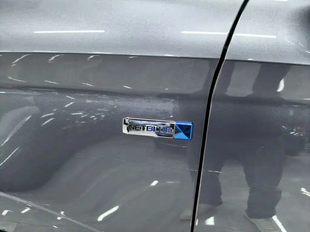 Roewe iMAX8 фото 4