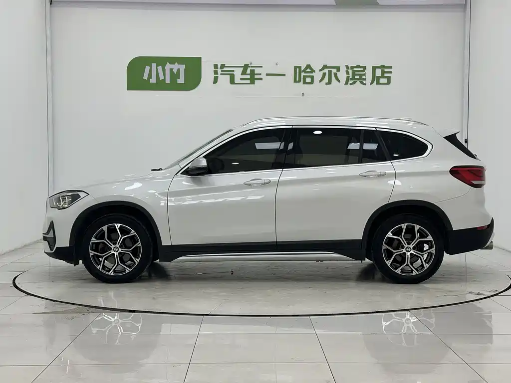 BMW X1 фото 5