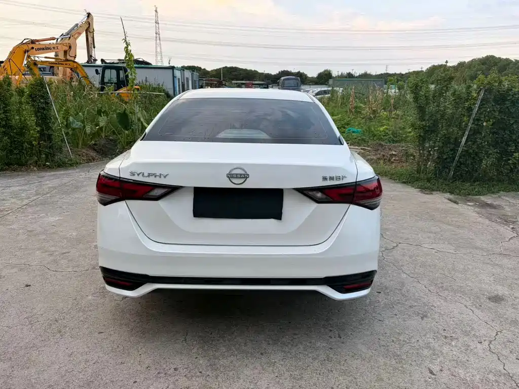 Nissan Sylphy фото 9