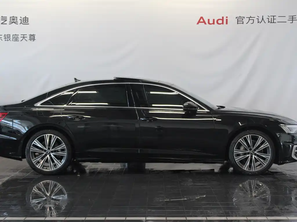 Audi A6L фото 4