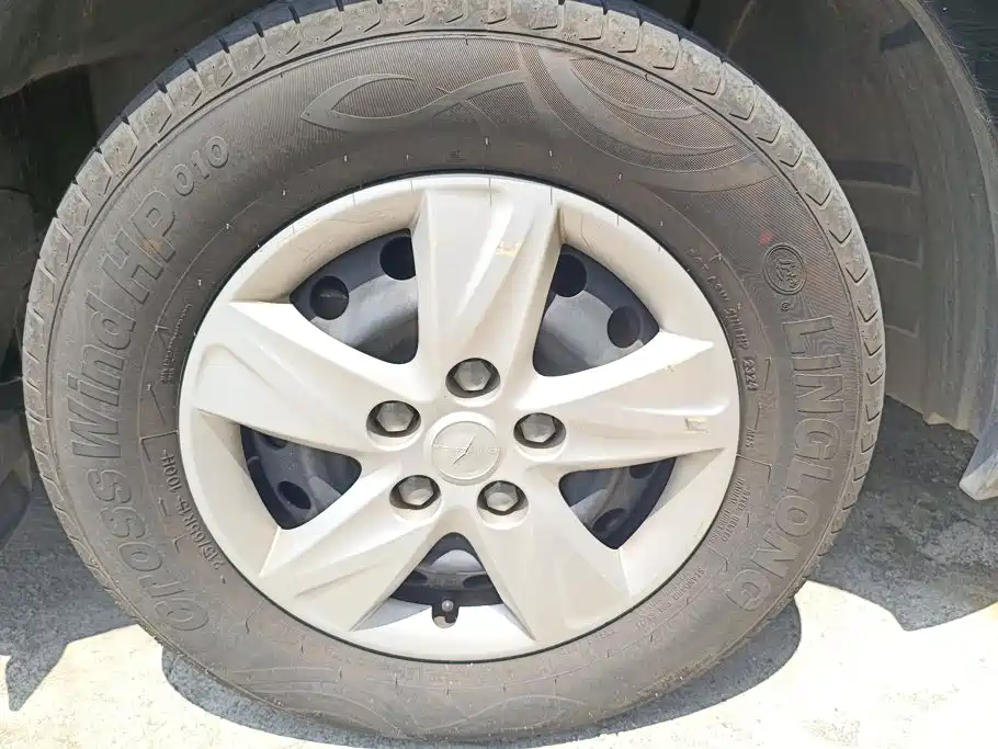 Dongfeng Forthing PLUS фото 6