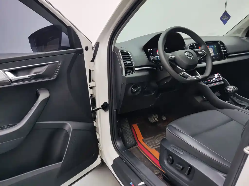 Skoda Karoq фото 7