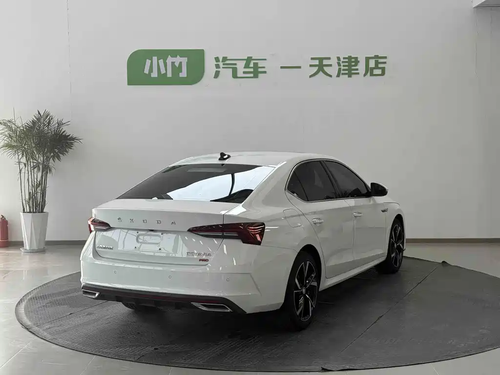 Skoda Octavia фото 6