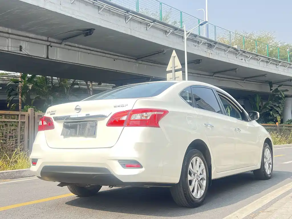 Nissan Sylphy фото 12