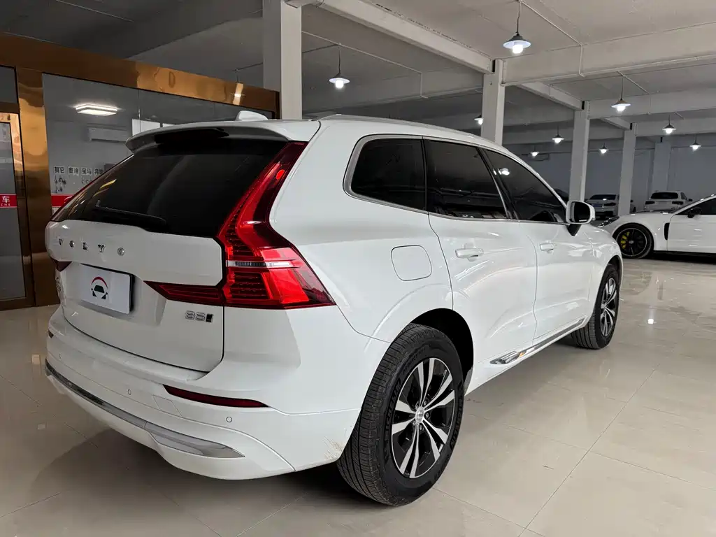 Volvo XC60 фото 6