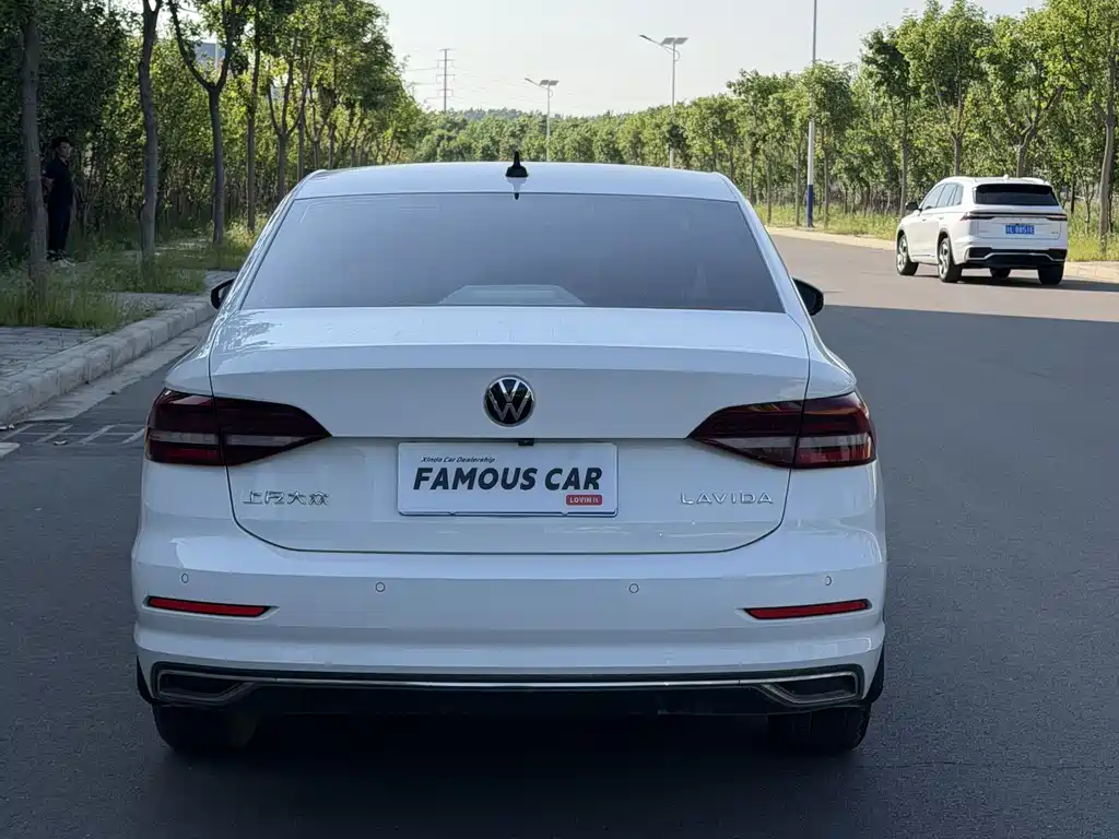 Volkswagen Lavida фото 5