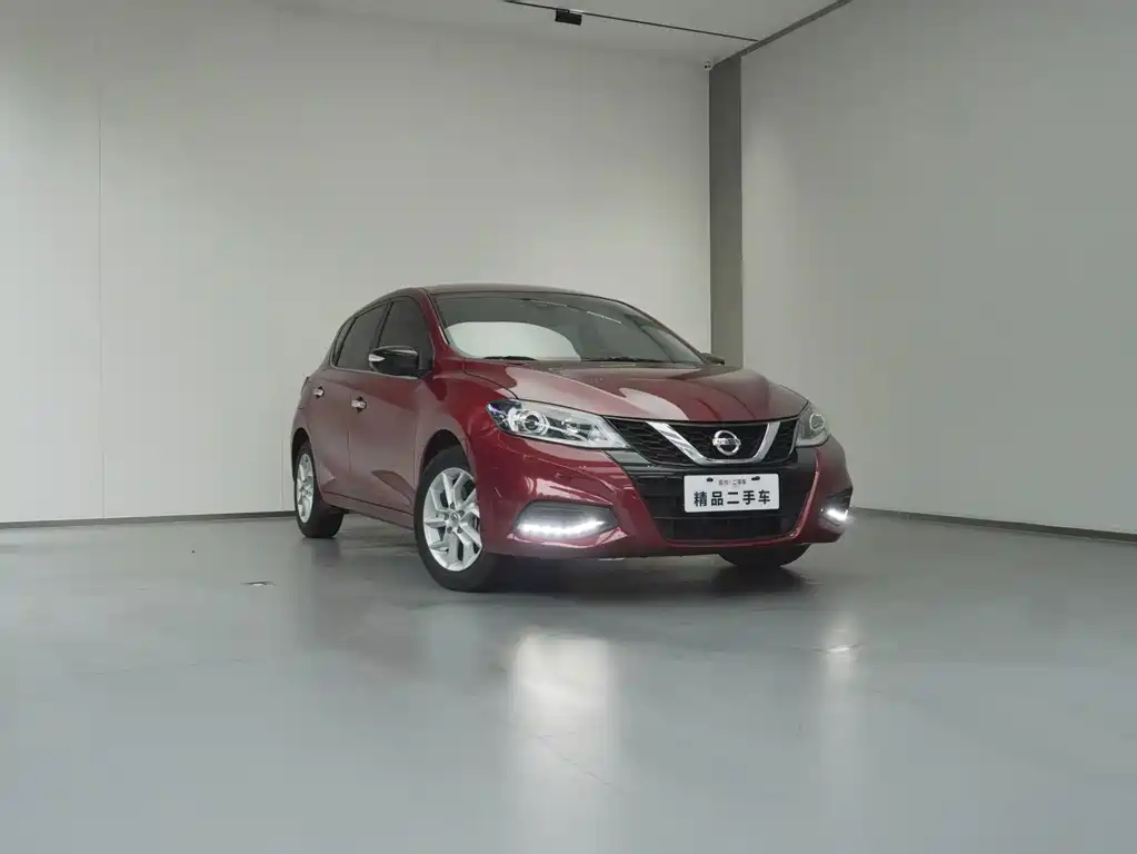 Nissan TIIDA фото 3