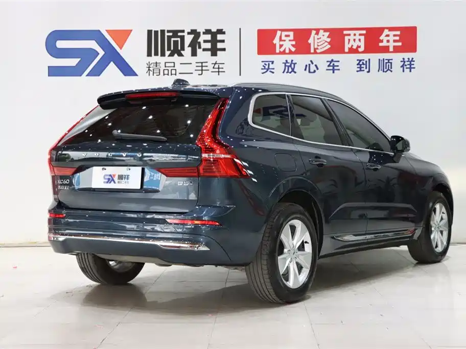 Volvo XC60 фото 4