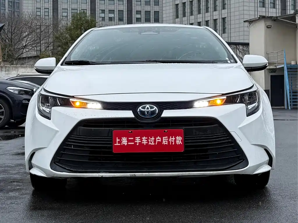 Toyota Levin 2023 — фото автомобиля