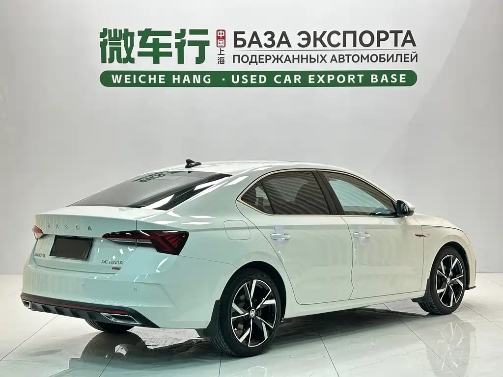 Skoda Octavia фото 4