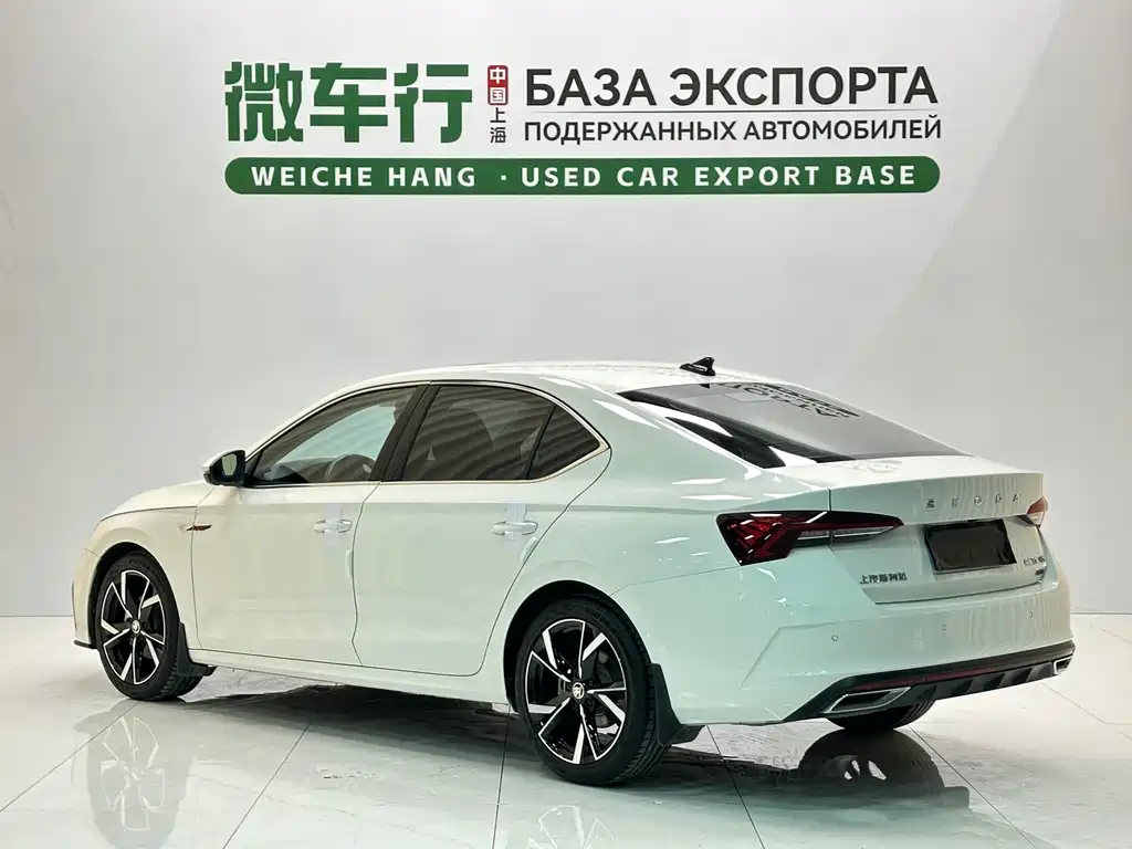 Skoda Octavia фото 6