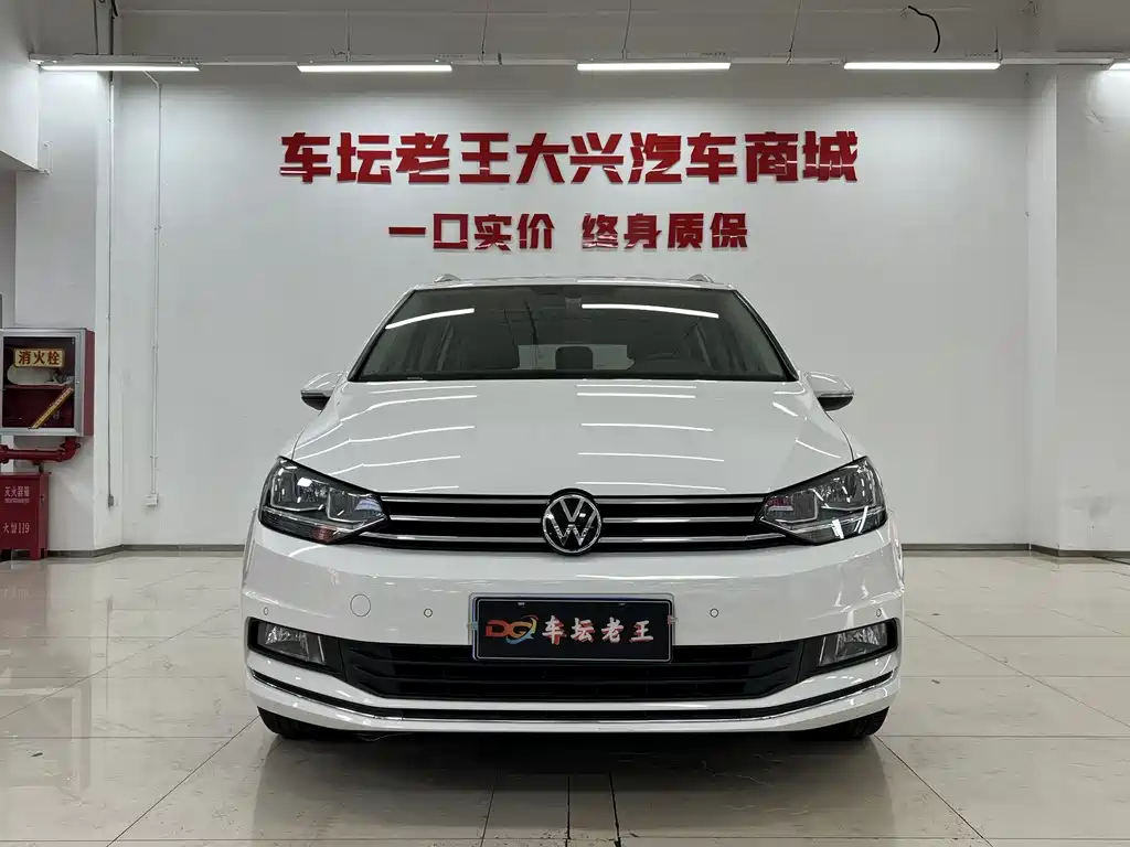 Volkswagen Touran фото 2