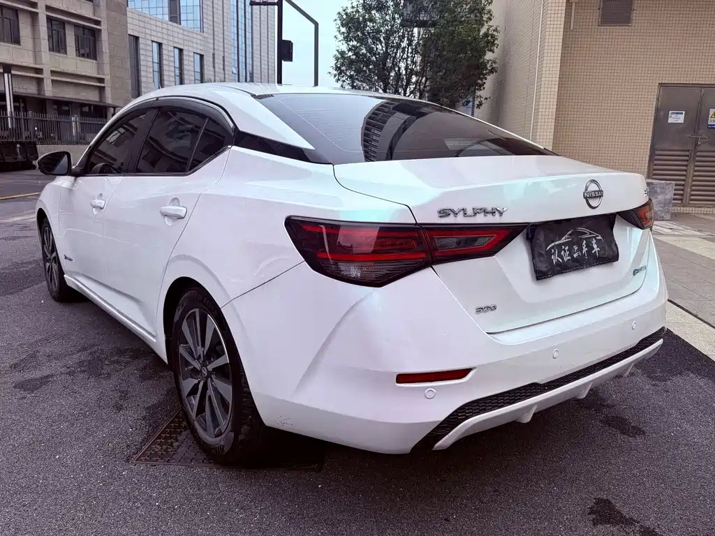 Nissan Sylphy фото 4