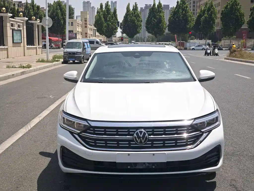 Volkswagen Sagitar фото 2