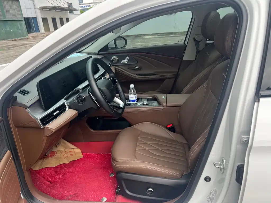 Chery Arrizo 8 фото 4