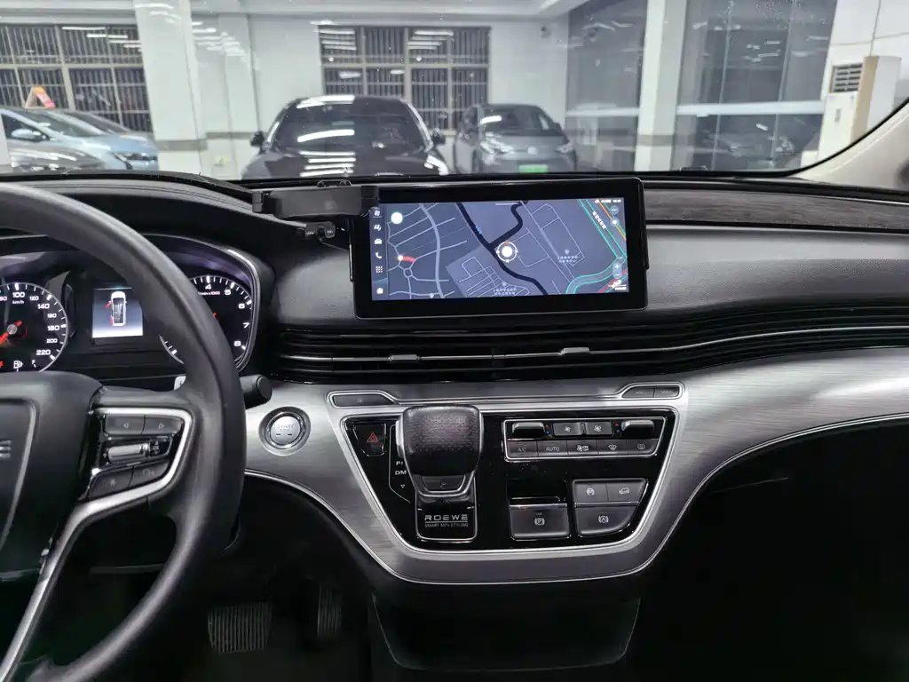 Roewe iMAX8 фото 11