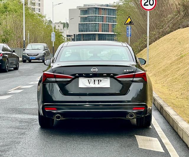 Dongfeng Nissan Teana 2.0L фото 6