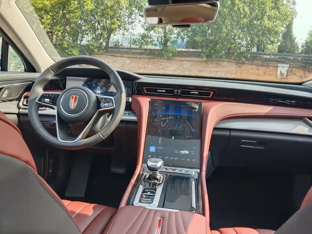 Hongqi H5 фото 4