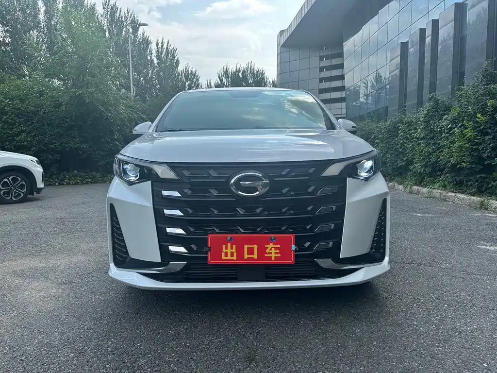 GAC Trumpchi M6 фото 2