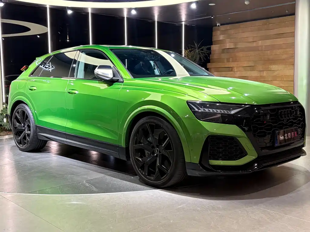 Audi RS Q8 фото 3
