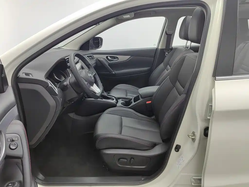 Nissan Qashqai фото 10